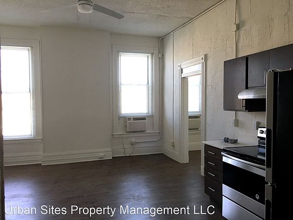 3rd image of 103 W Court St #302
