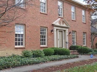 1933 Long Pond Walk, Lexington, KY 40502