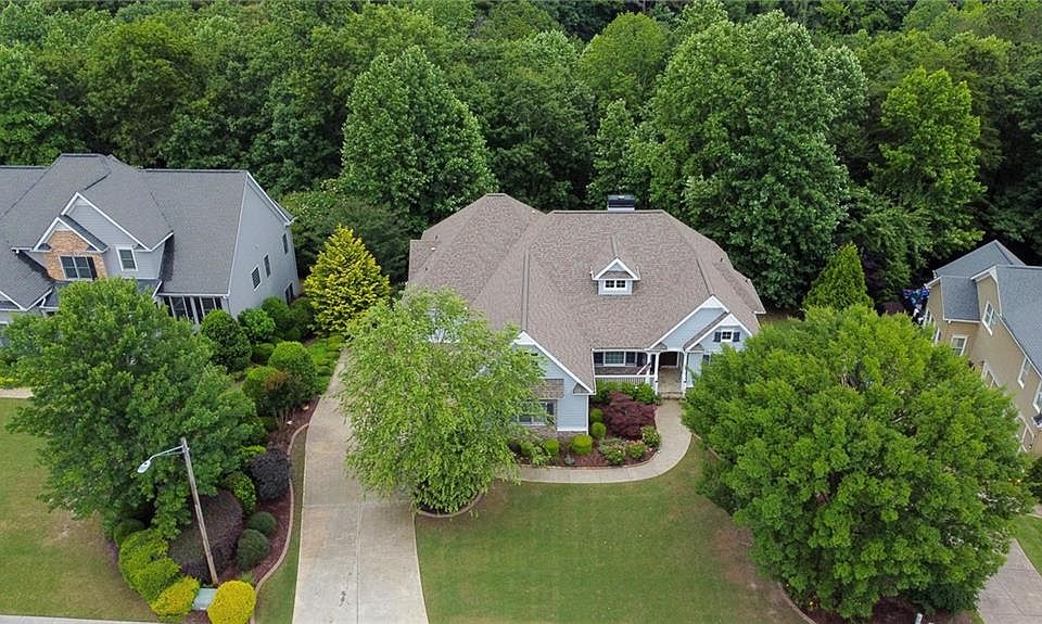 1st image of 130 Holly Reserve Pkwy