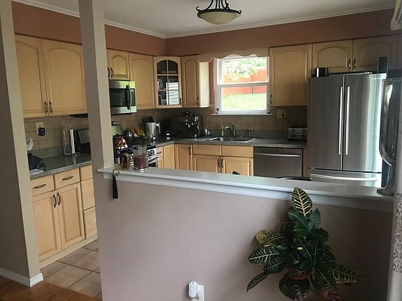 2nd image of 15026 Liberty Ln