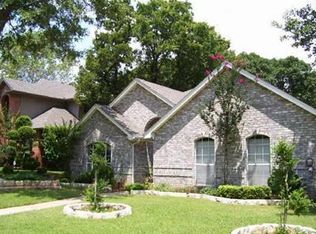 1357 Spinnaker Ln, Azle, TX 76020