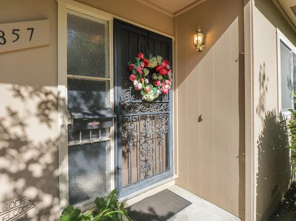 857 Commons Dr, Sacramento, CA 95825