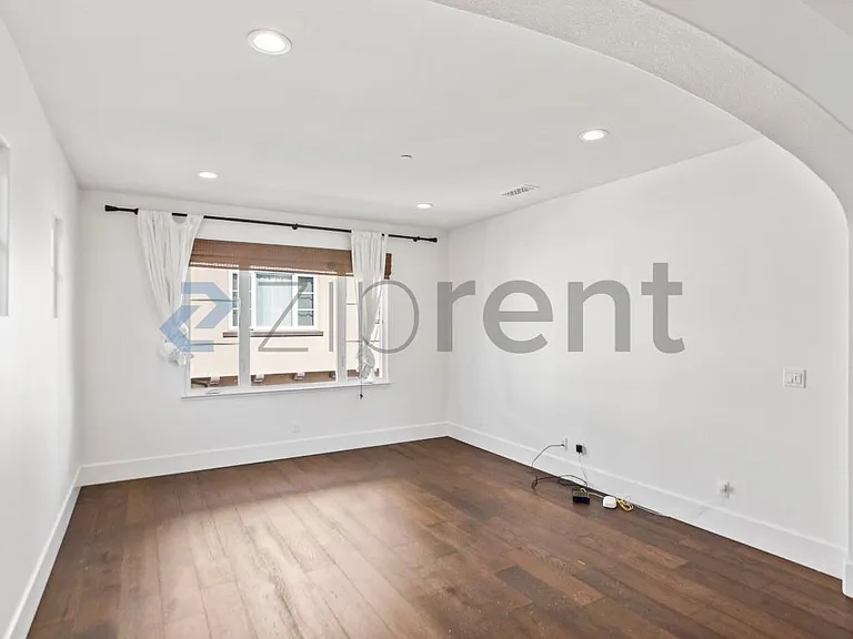 43144 Calle Sagrada — Photo 10