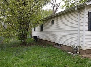4126 Preston Dr, Saint Joseph, MO 64503