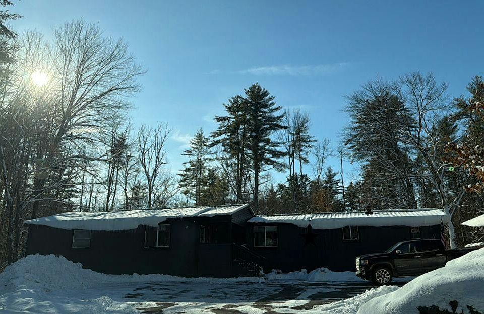 1st image of 34 Oak Ridge Dr