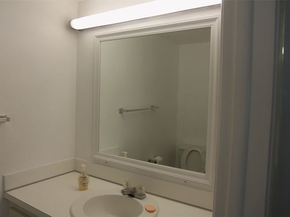 4th image of 5861 La Paseos Dr APT A-1