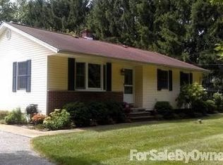 5340 Pioneer Trl, Mantua, OH 44255