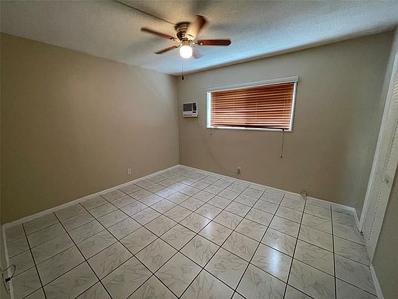 5th image of 1810 E Oakland Park Blvd APT 15
