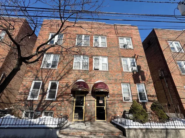 254 Clendenny Avenue image 1 of 19