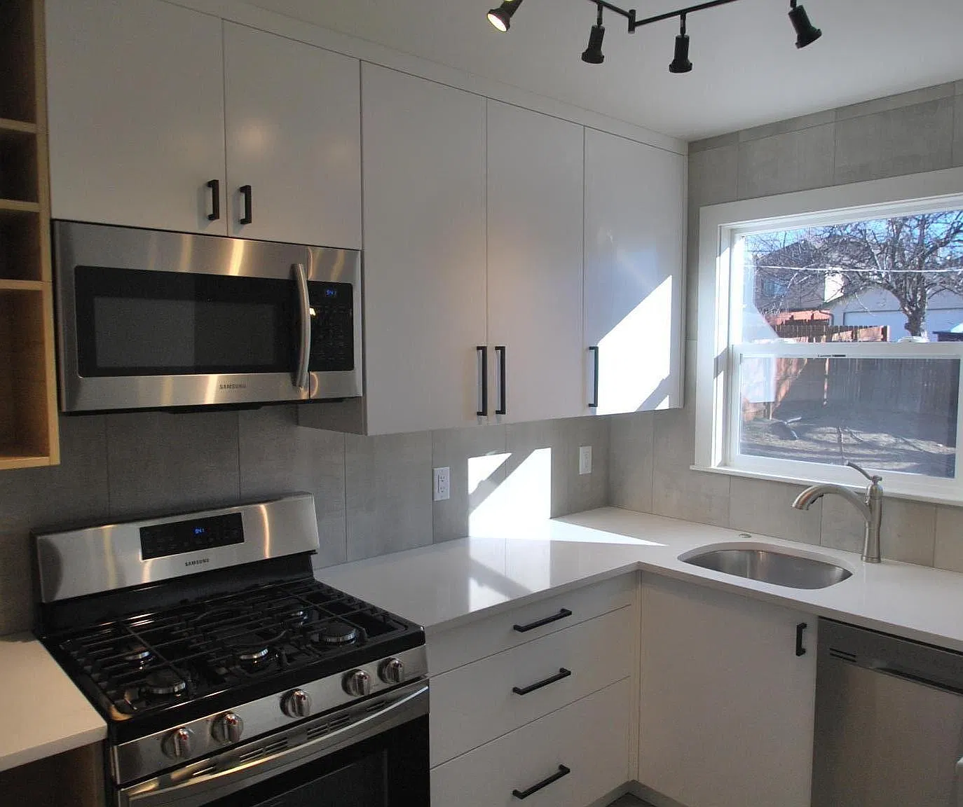 280 S Franklin St — Photo 4