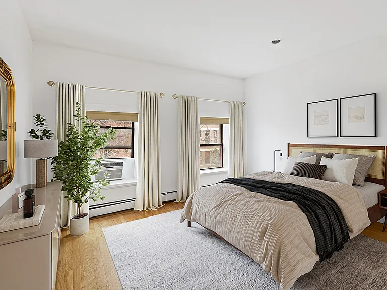 615 Warren St #3 — Photo 2