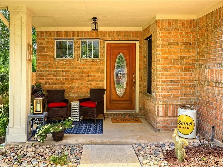 6819 Telluride Trl — Photo 2