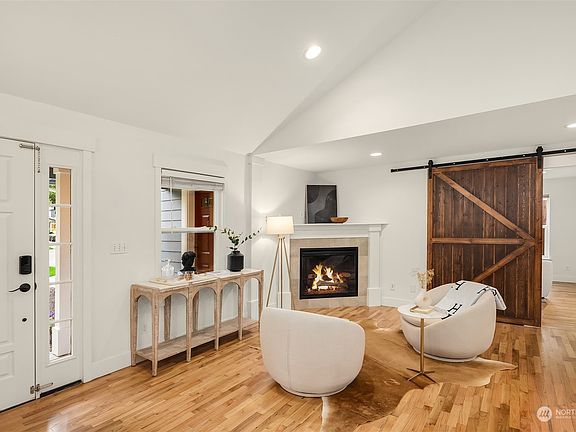 5th image of 7547 124th Avenue NE