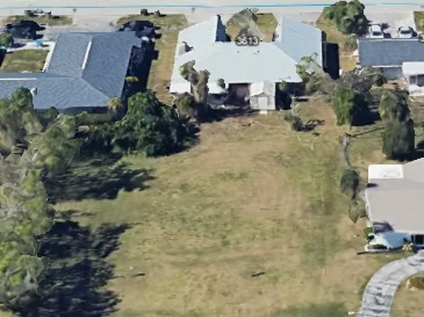 3624 SE 10th Ave, Cape Coral, FL 33904