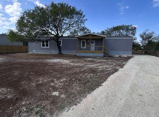 268 County Road 4637, Hondo, TX 78861