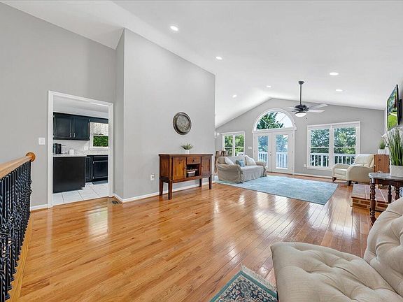 2nd image of 3806 Cundiff Dr