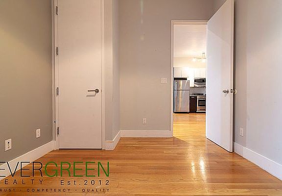 5th image of 240 Madison St #4B
