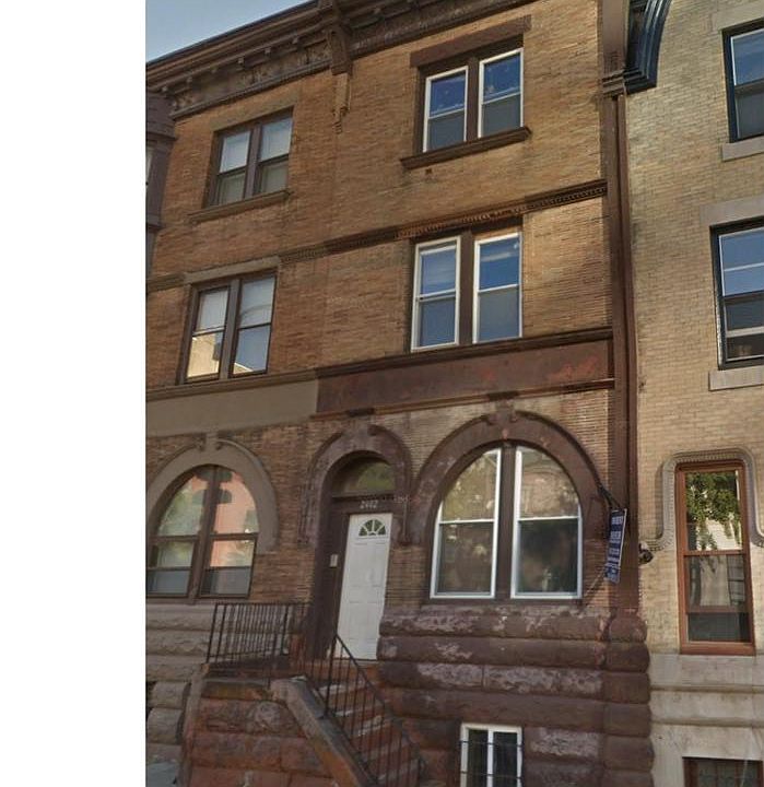 1st image of 2402 Spruce St