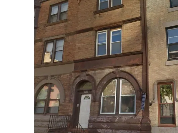 2402 Spruce St, Philadelphia, PA 19103