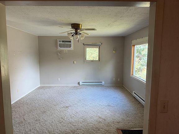 3rd image of 409 3rd St S