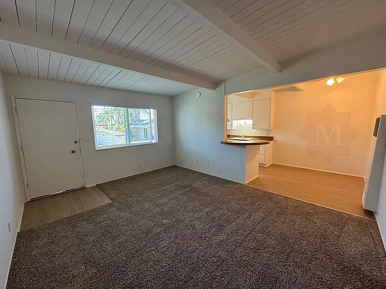 2102 Bath St #12 — Photo 6