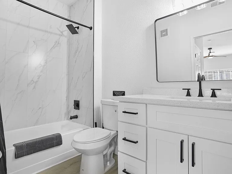 Private Full Bathroom