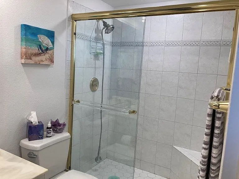 1055 W Peppertree Dr #501 — Photo 23