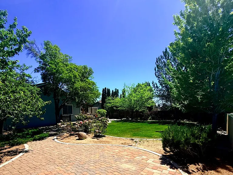 6920 Chesterfield Ln — Photo 12