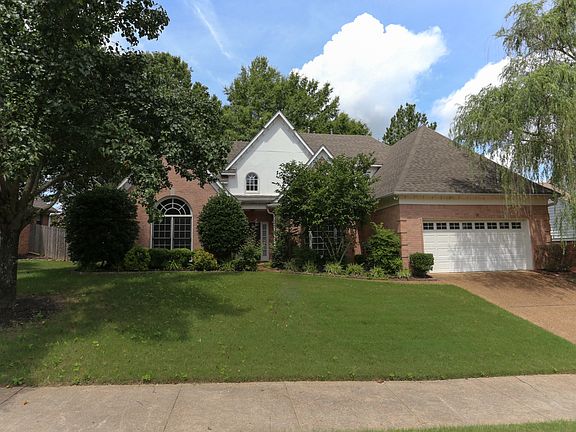 2nd image of 997 Tara Woods Dr
