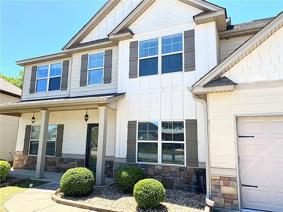 2nd image of 77 New Castle Dr