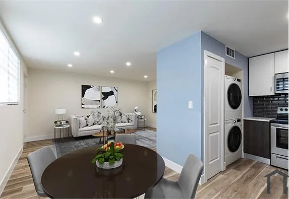 2 bed, 816 sqft, $1,950 — Photo 3