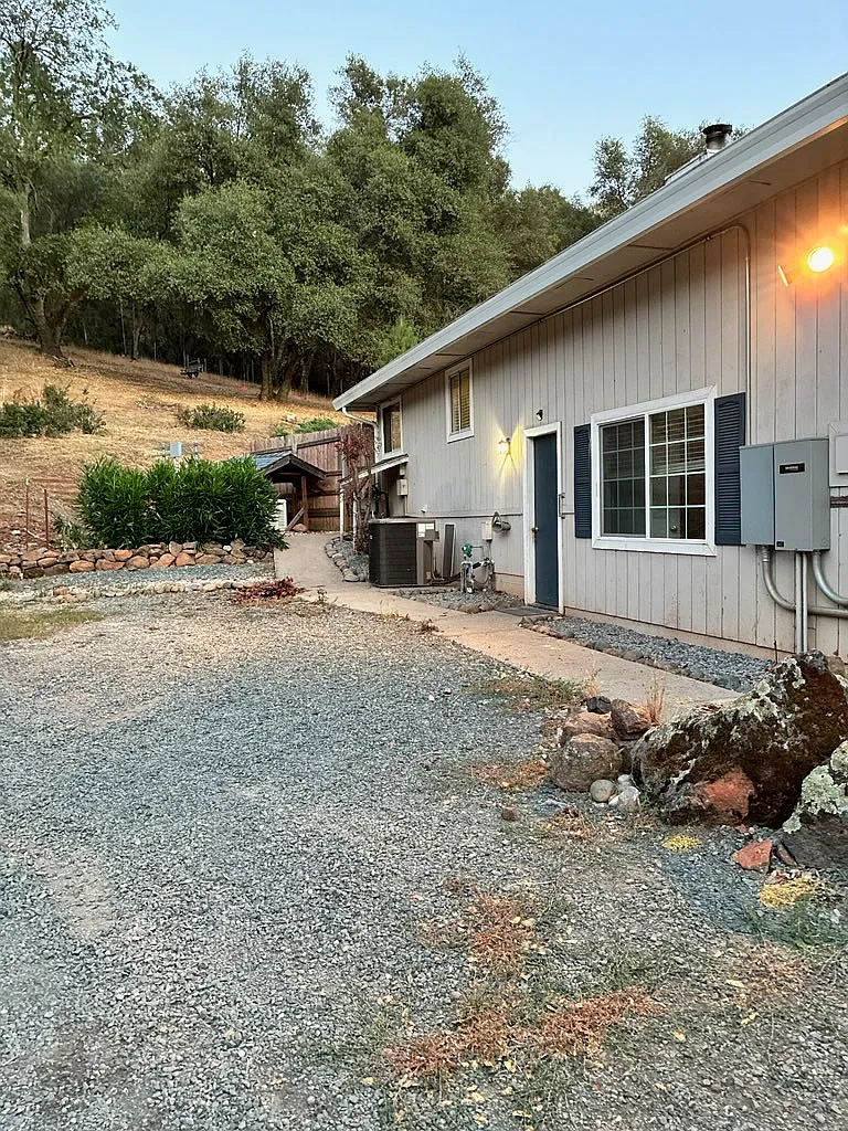 Grass Valley — Photo 3