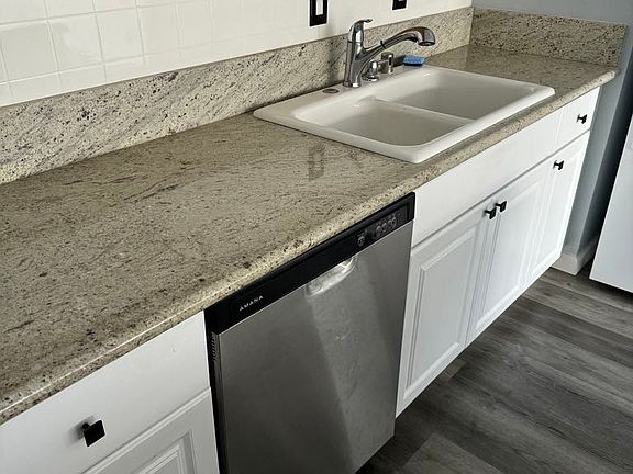 5th image of 827 Kinau St APT 701
