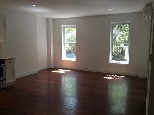 Rented by Compass | media 38