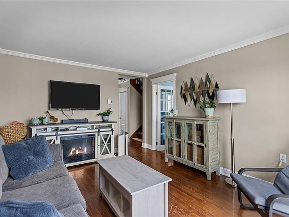 5th image of 113 Farrell Drive