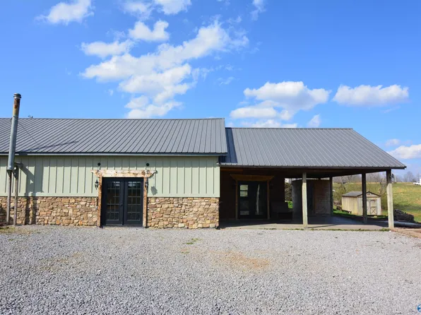 1102 County Road 1225, Vinemont, AL 35179