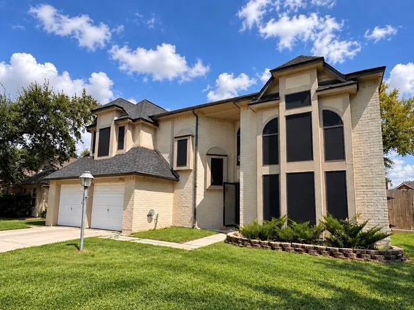2915 Tower Bridge Ct, Pearland, TX 77581
