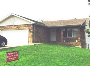 19950 Simmons Rd, Waynesville, MO 65583