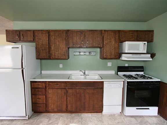 5th image of 208 Greenspot Blvd