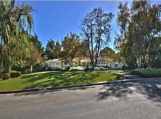 5472 Corbin Ave, Tarzana, CA 91356