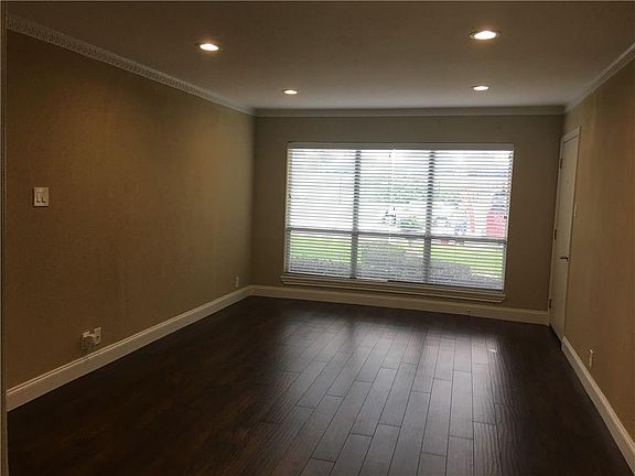2nd image of 11130 Valley Dale Dr #B