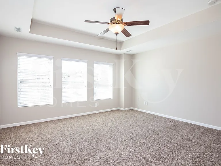 19017 Park Terrace Ln — Photo 7