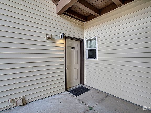 2nd image of 5264 NE 121st Avenue #X257