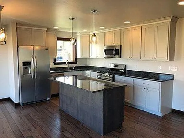 4033 Carbon St, Bozeman, MT 59718