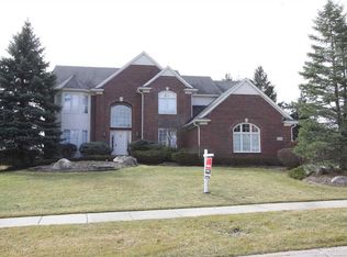 3495 Heron Ridge Dr, Rochester Hills, MI 48309