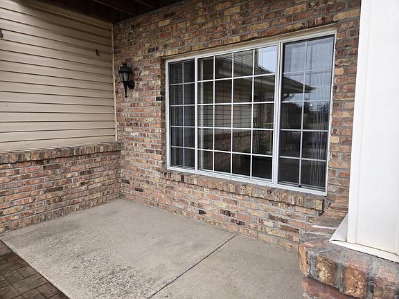 3rd image of 1661 Wisconsin STREET #6