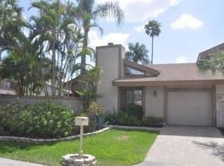 7507 Sierra Dr E, Boca Raton, FL 33433