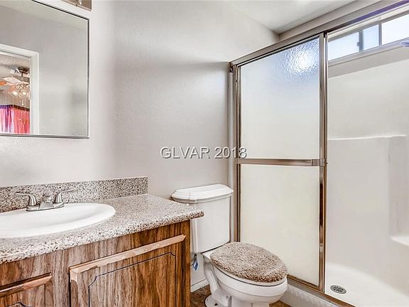 5th image of 693 Linn Ln