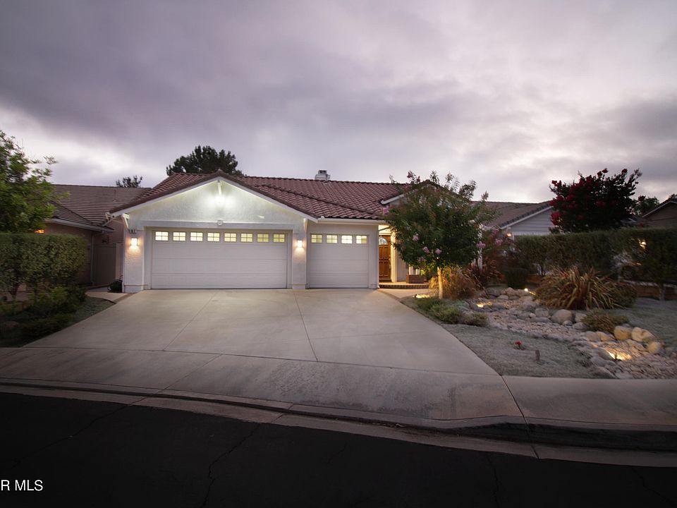 1st image of 107 Giant Oak Ave