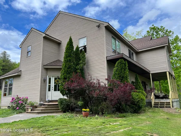 174 Pershing Avenue, Wynantskill, NY 12198